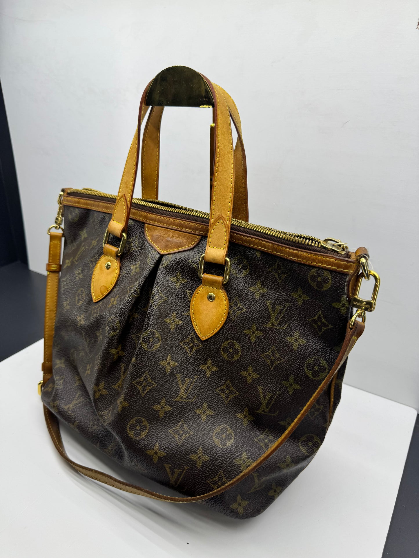 Louis Vuitton Palermo