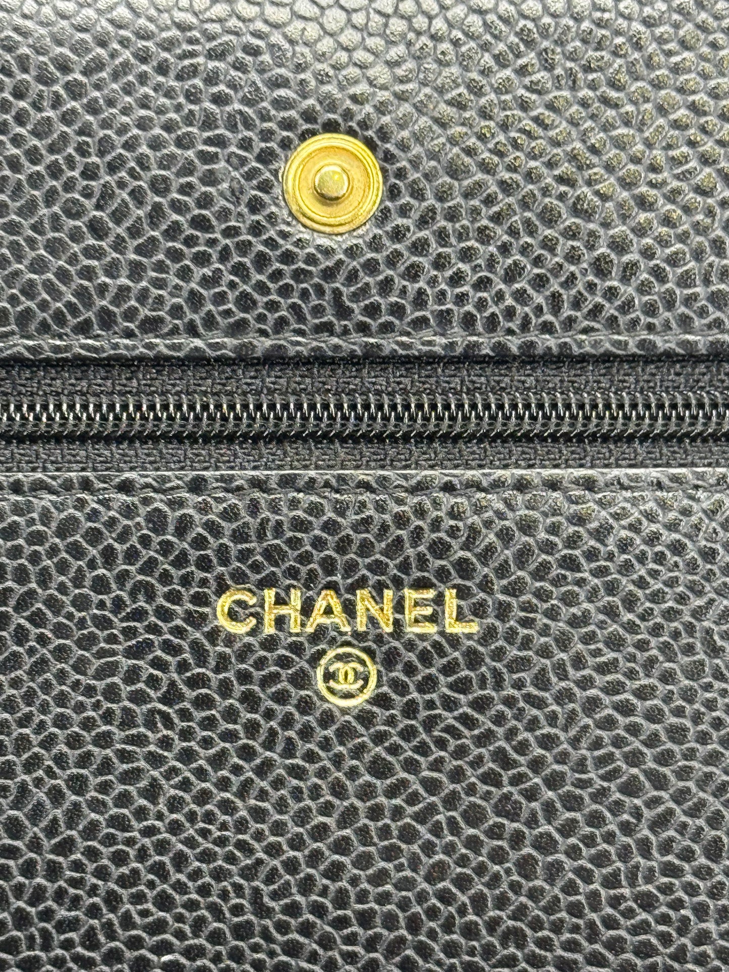 Chanel WOC in pelle caviar hardware oro