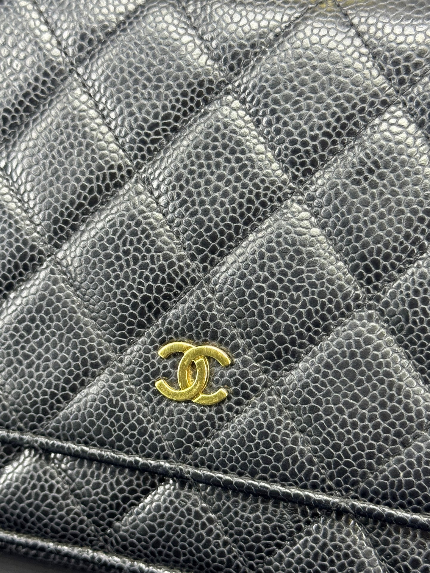 Chanel WOC in pelle caviar hardware oro