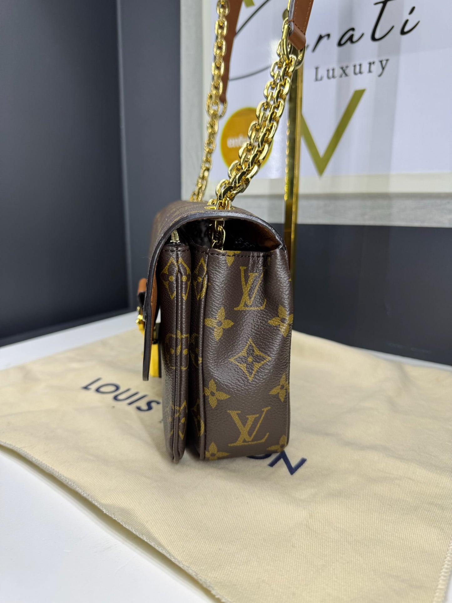 Louis Vuitton Marceau