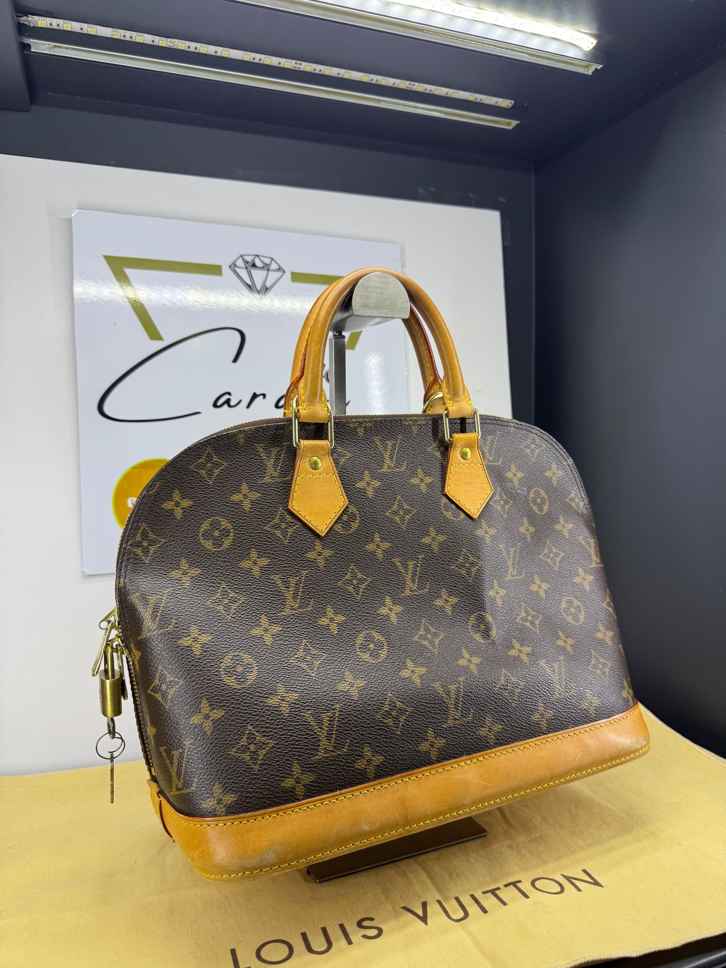 Louis Vuitton alma pm Monogram
