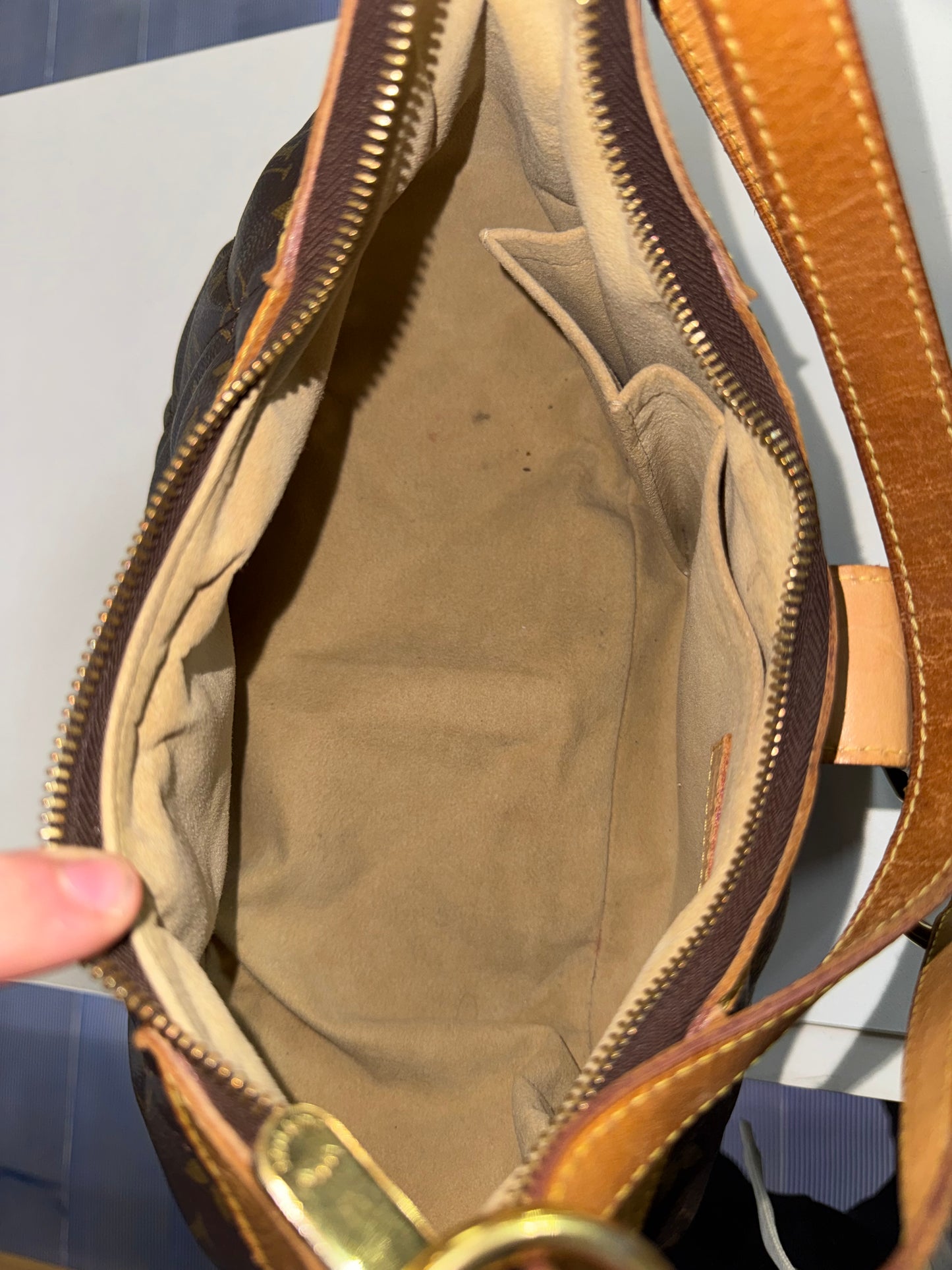 Louis Vuitton etoile PM