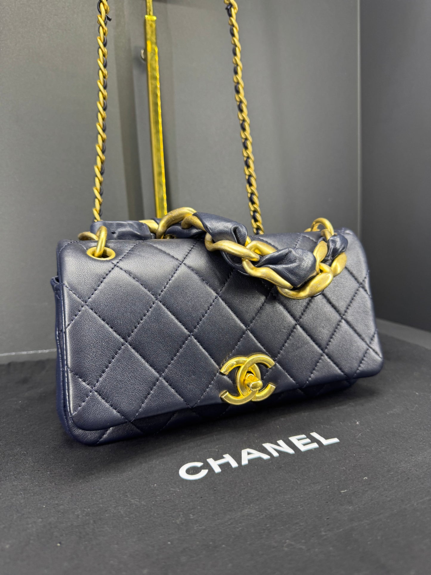 Chanel 2.55 blu