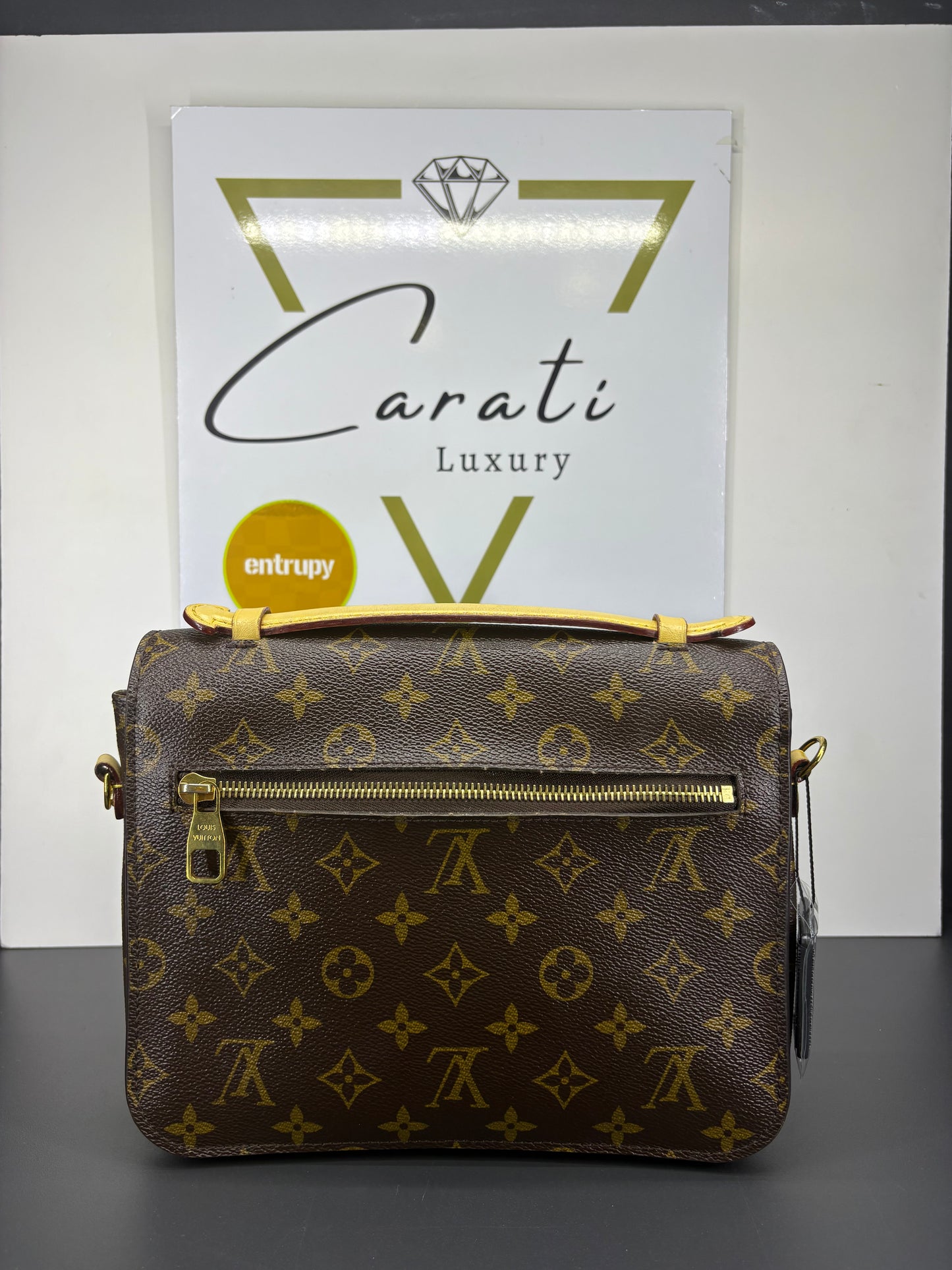 Louis Vuitton Pochette Métis
