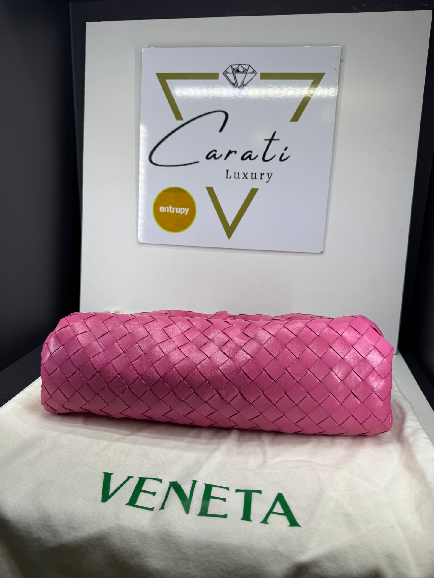 Pouch bottega veneta a mano color rosa