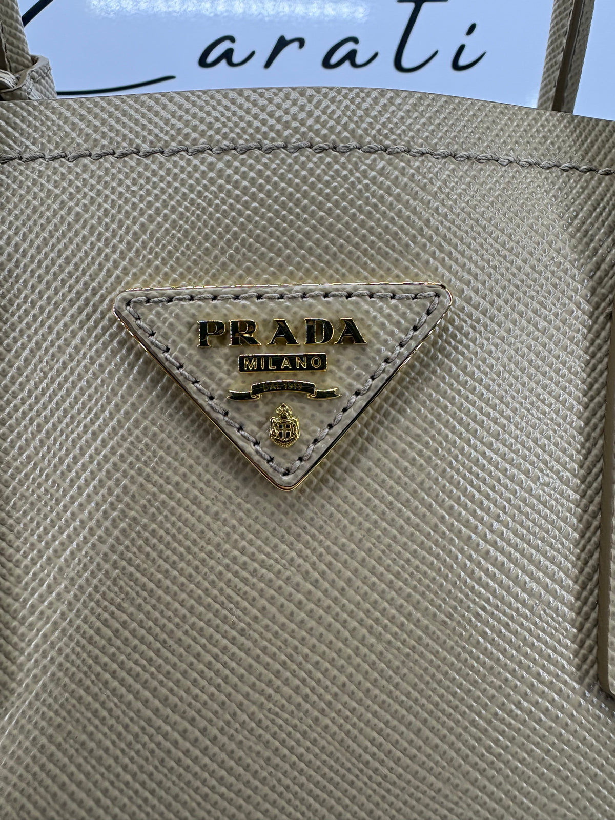 Prada Double a mano