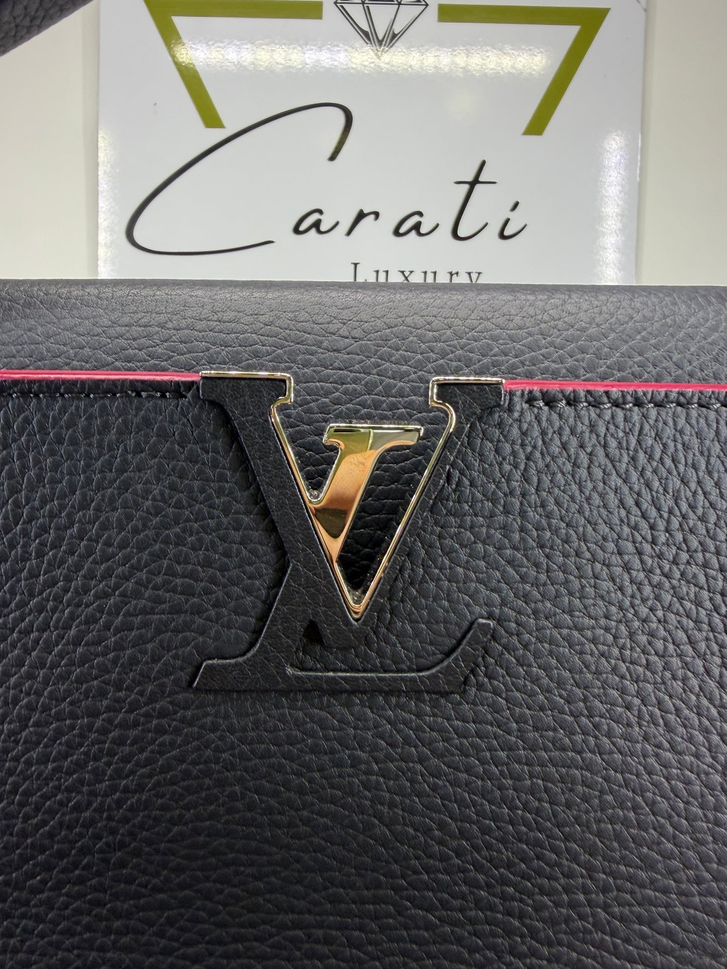 Louis Vuitton Capucines MM