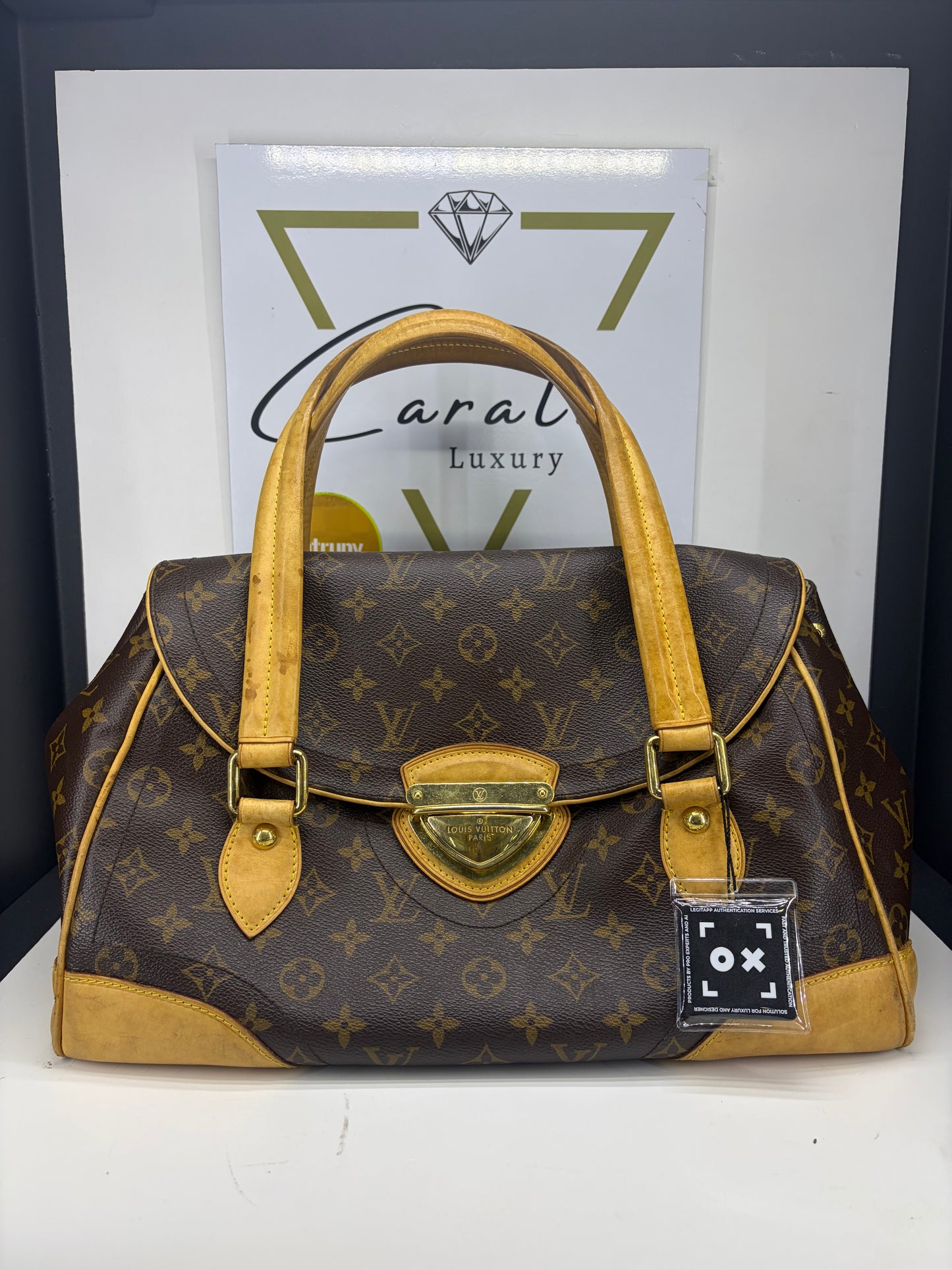Louis Vuitton Benverly GM
