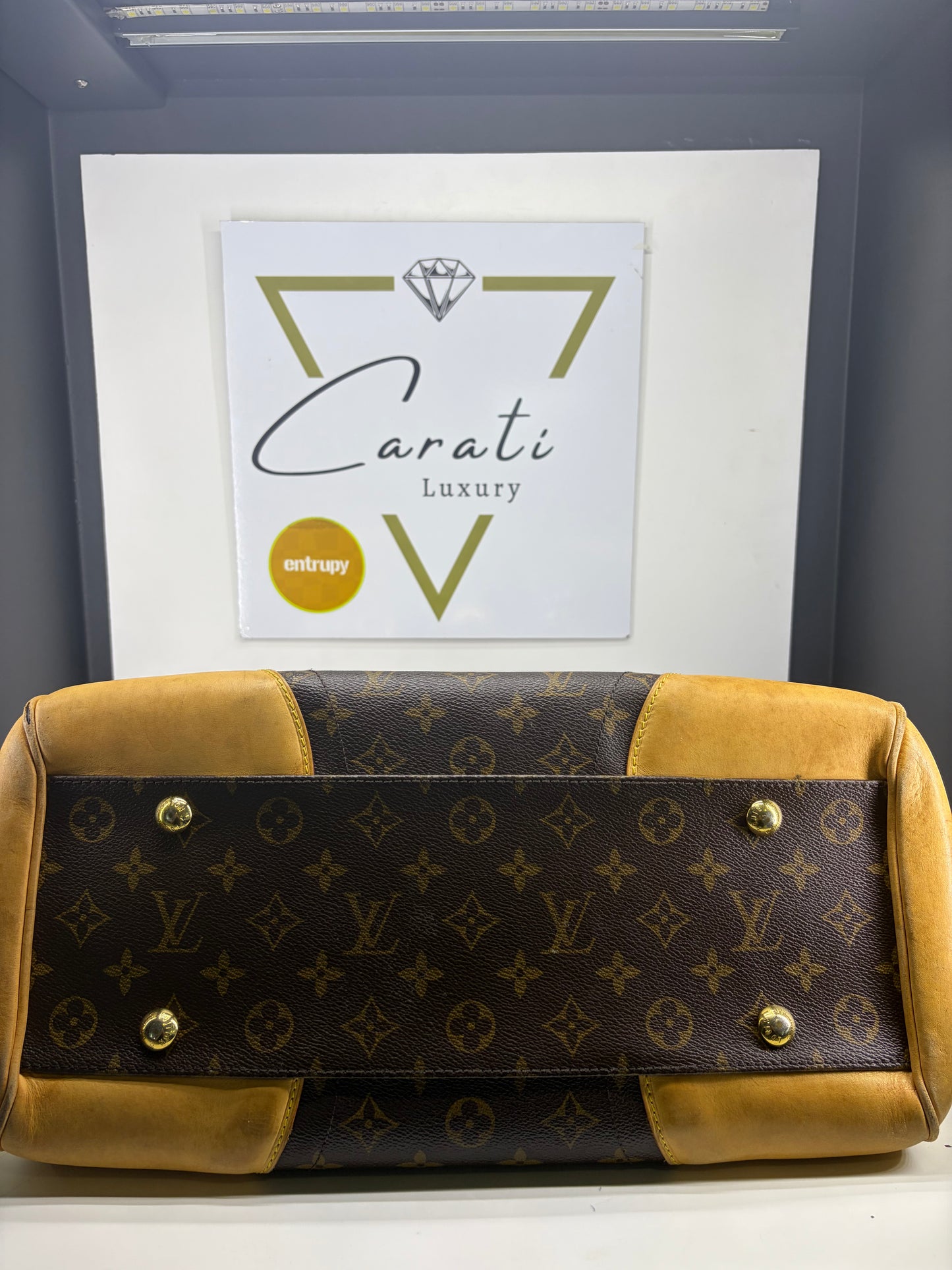 Louis Vuitton Benverly GM
