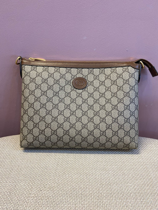 Gucci Supreme Interlocking