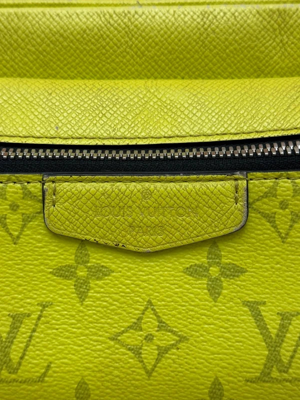 Louis Vuitton Marsupio Lime