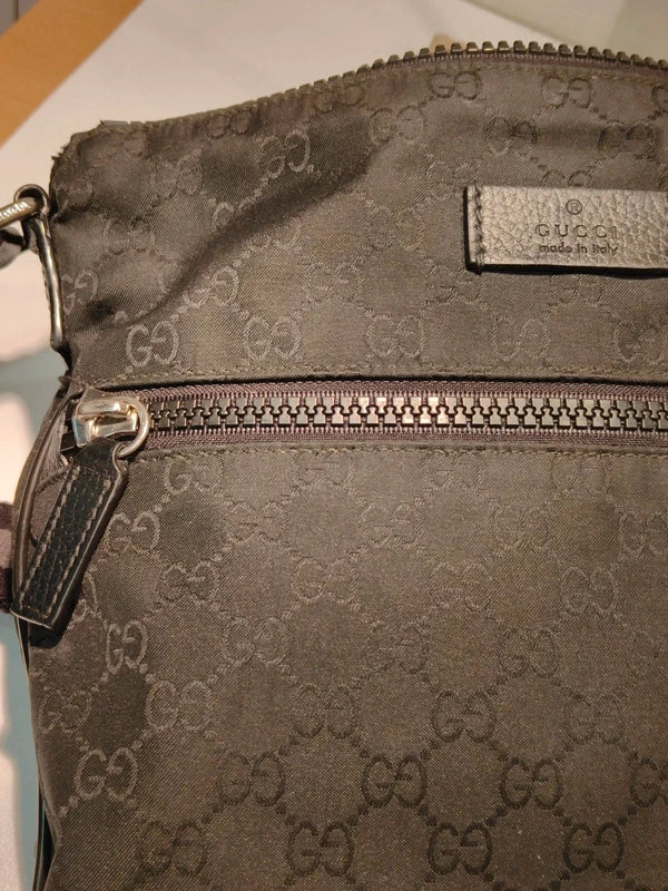 Gucci Tracolla monogram