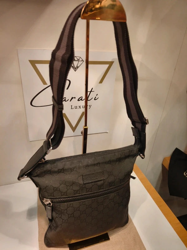 Gucci Tracolla monogram